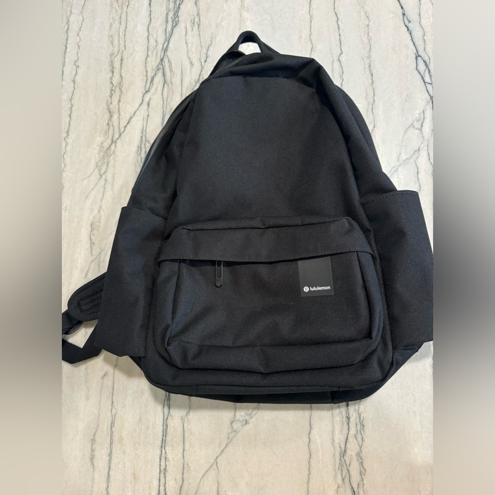 Lululemon Command the Day Backpack